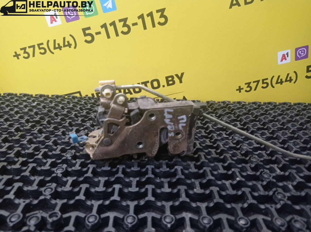 замок двери передней левой Daewoo Lanos T100 2000, 1.5 л., бензин, МКПП, фиолетовый, хетчбэк 5 дв., передний привод - фото №1