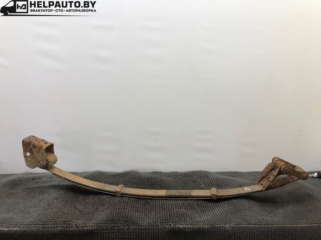 рессора задняя Dodge Caravan 3 поколение RG 1999, 2.4 л., EDZ, бензин, АКПП, темно зеленый, передний привод - фото №1