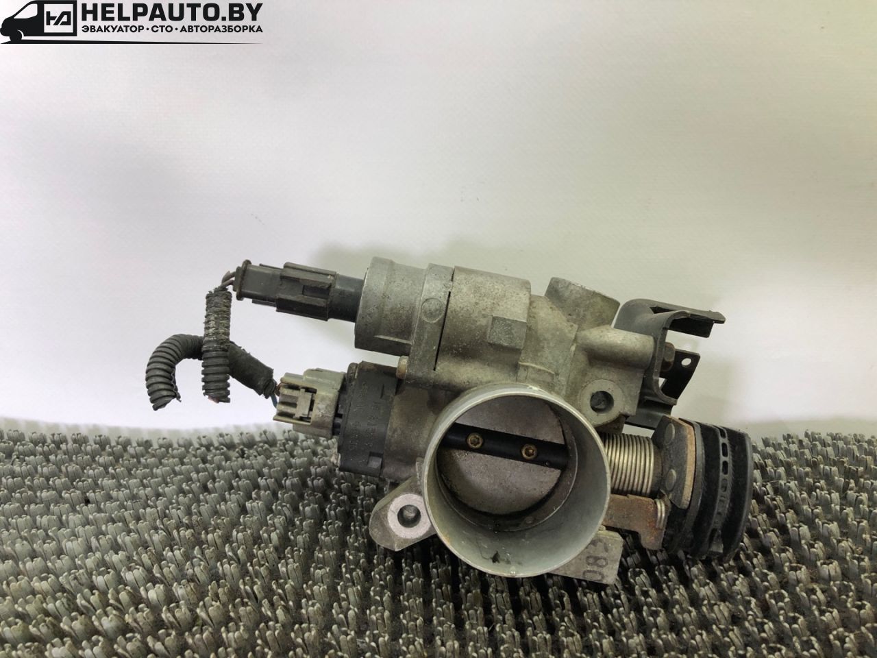 заслонка дроссельная Dodge Caravan 3 поколение RG 1999, 2.4 л., EDZ, бензин, АКПП, темно зеленый, передний привод - фото №1