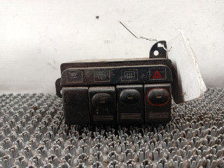 кнопка (выключатель) Mitsubishi Space Wagon 2 поколение (Typ N30/N40) 1994, 2.0 л., 4D68 T, дизель, МКПП, серый, минивэн