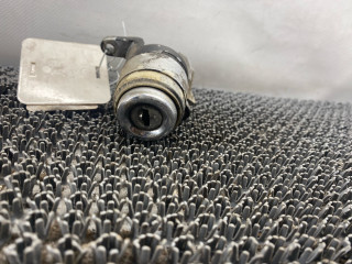 кнопка открытия багажника Audi 80 B3 1990, 1.8 л., седан