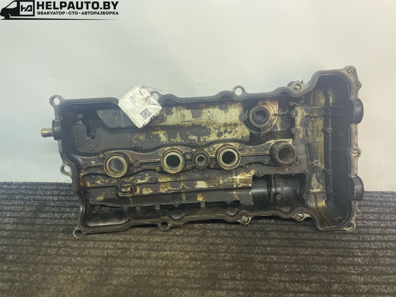 клапанная крышка Nissan Primera P11 1998, 2.0 л., i, бензин, МКПП, передний привод, 1326493J00 - фото №1