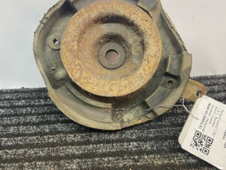опора амортизатора верхняя (чашка) Renault Scenic 1 поколение 1997, 1.6 л., K7M 702, бензин, МКПП, синий, минивэн, передний привод