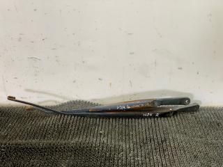 щеткодержатель (поводок стеклоочистителя, дворник) Hyundai Santa Fe 1 поколение (SM) 2001, 2.4 л., бензин, МКПП, черный, внедорожник 5 дв., передний привод