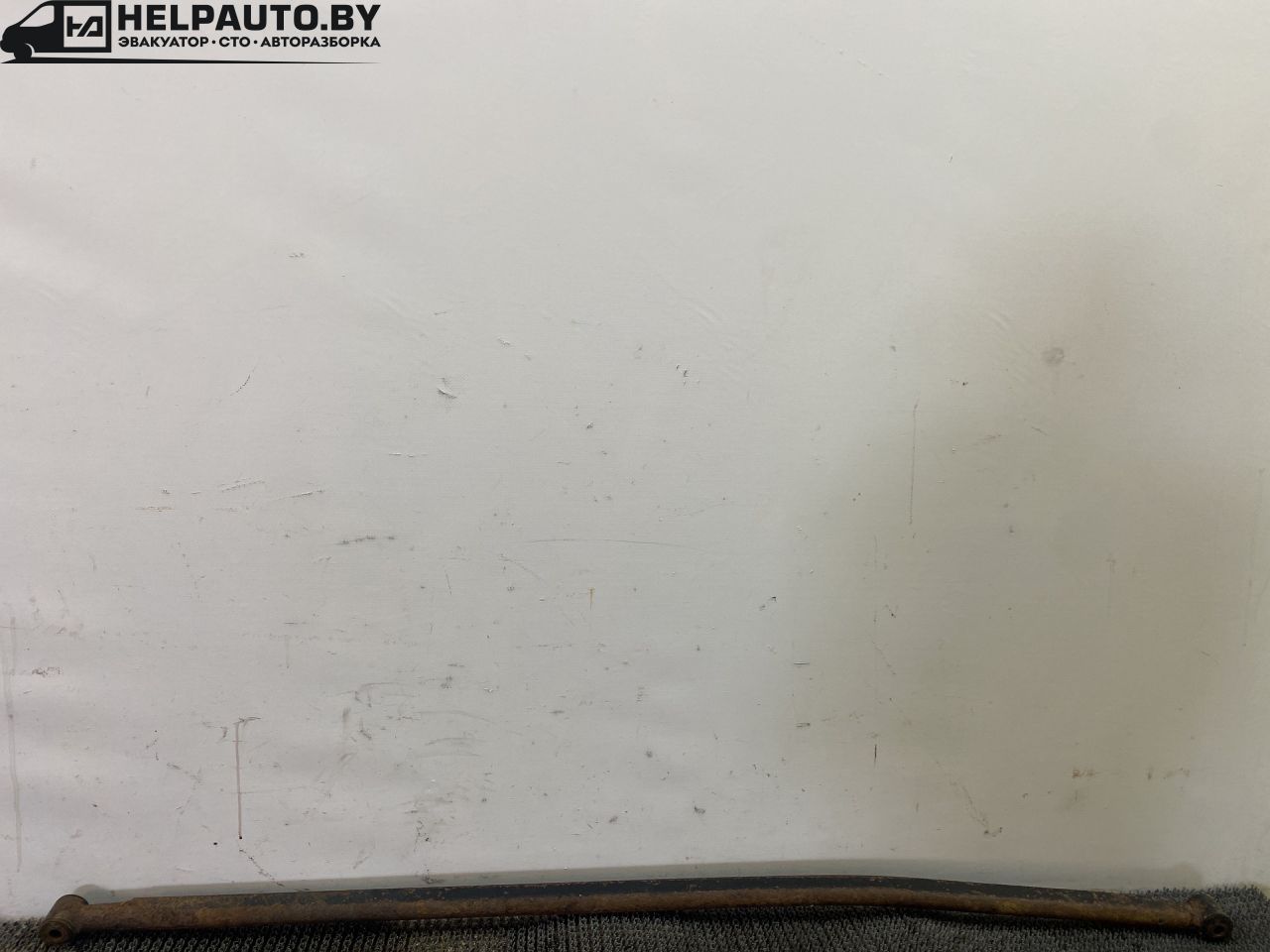 Реактивная тяга задней подвески Audi A4 B5 1999, 1.8 л., бензин, АКПП, черный, универсал, передний привод - фото №1