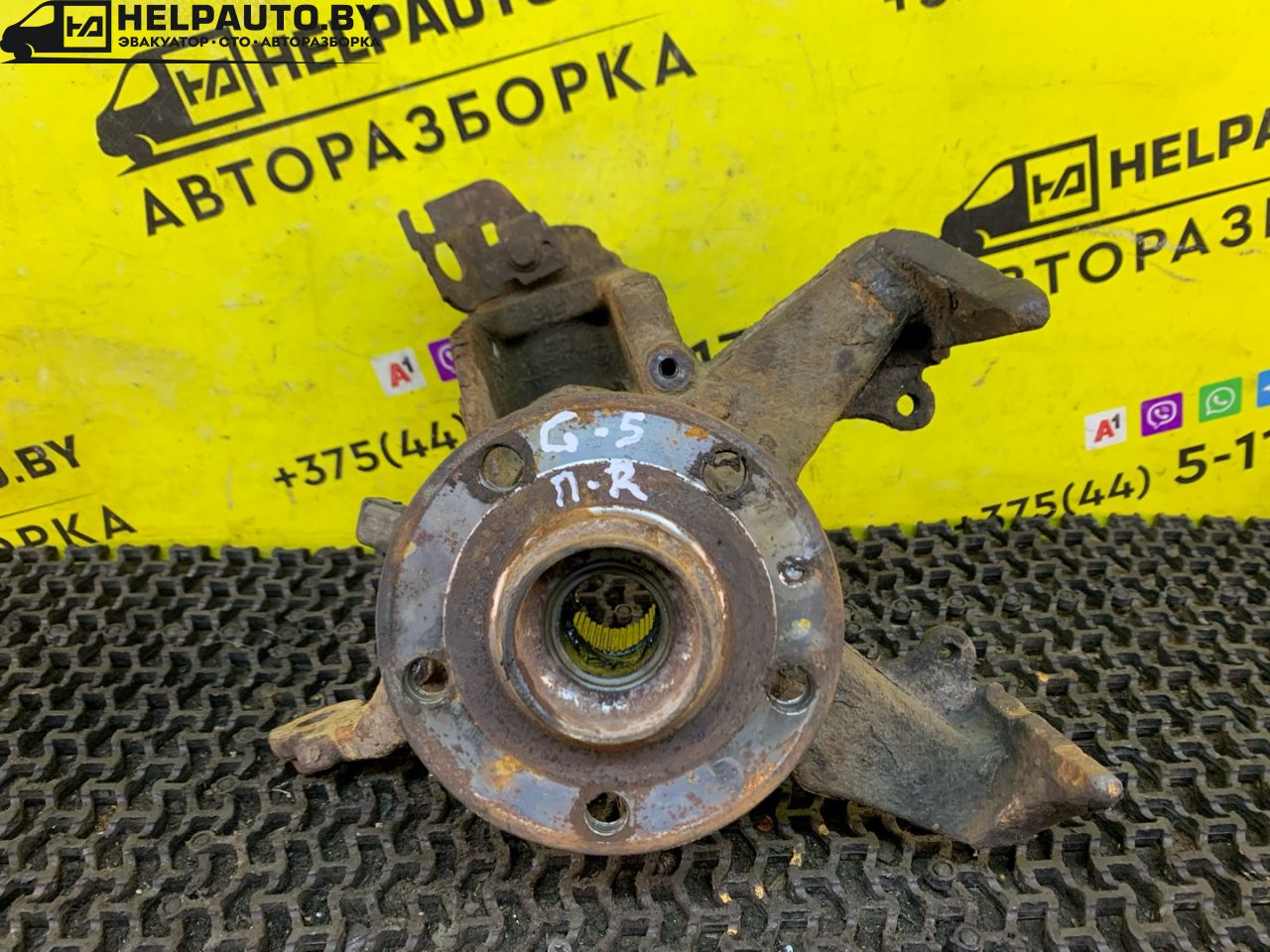 ступица передняя правая Volkswagen Golf 5 поколение 2008, 1.4 л., BUD, бензин, 5МКПП, синий, хетчбэк 5 дв., передний привод - фото №1