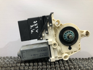 моторчик стеклоподъемника задний левый Volkswagen Jetta 5 поколение 2010, 1.6 л., BSE, бензин, 5МКПП, синий, седан, передний привод, 1K5839401B