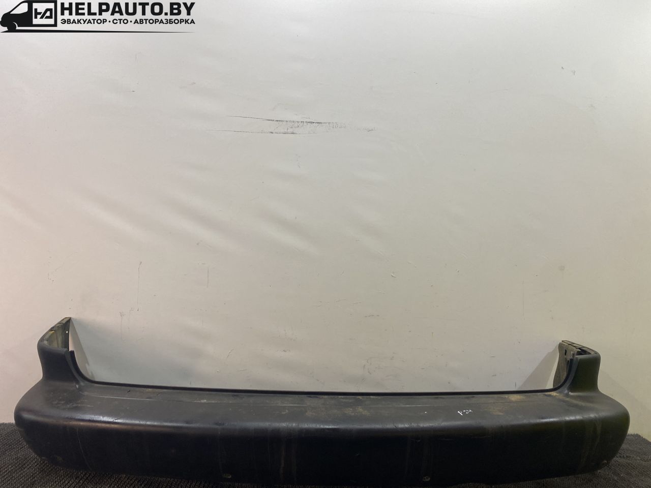 бампер задний Plymouth Voyager 3 поколение 1998, 2.4 л., бензин, АКПП, зелёный, минивэн, передний привод - фото №1