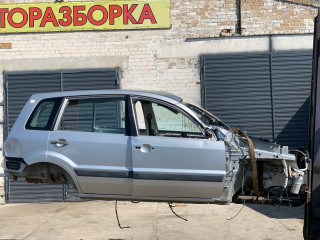 часть кузова (вырезанный элемент) Ford Fusion 1 поколение [рестайлинг] 2009, 1.4 л., FXJA, бензин, 5МКПП, серебристый, хетчбэк 5 дв., передний привод