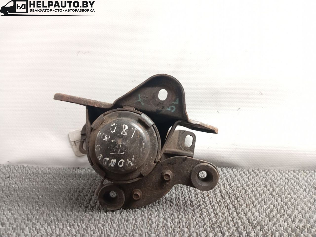 подушка крепления КПП Ford Mondeo 1 поколение (1993 - 1996), 1.8 л., TDi, дизель, МКПП, хетчбэк 5 дв., передний привод - фото №1
