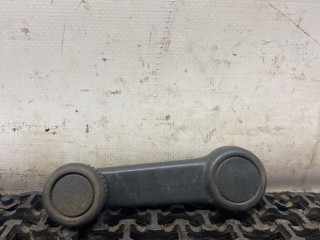 ручка стеклоподъемника Mazda 626 GF 1997, 2.0 л., дизель, МКПП, зелёный, седан, передний привод