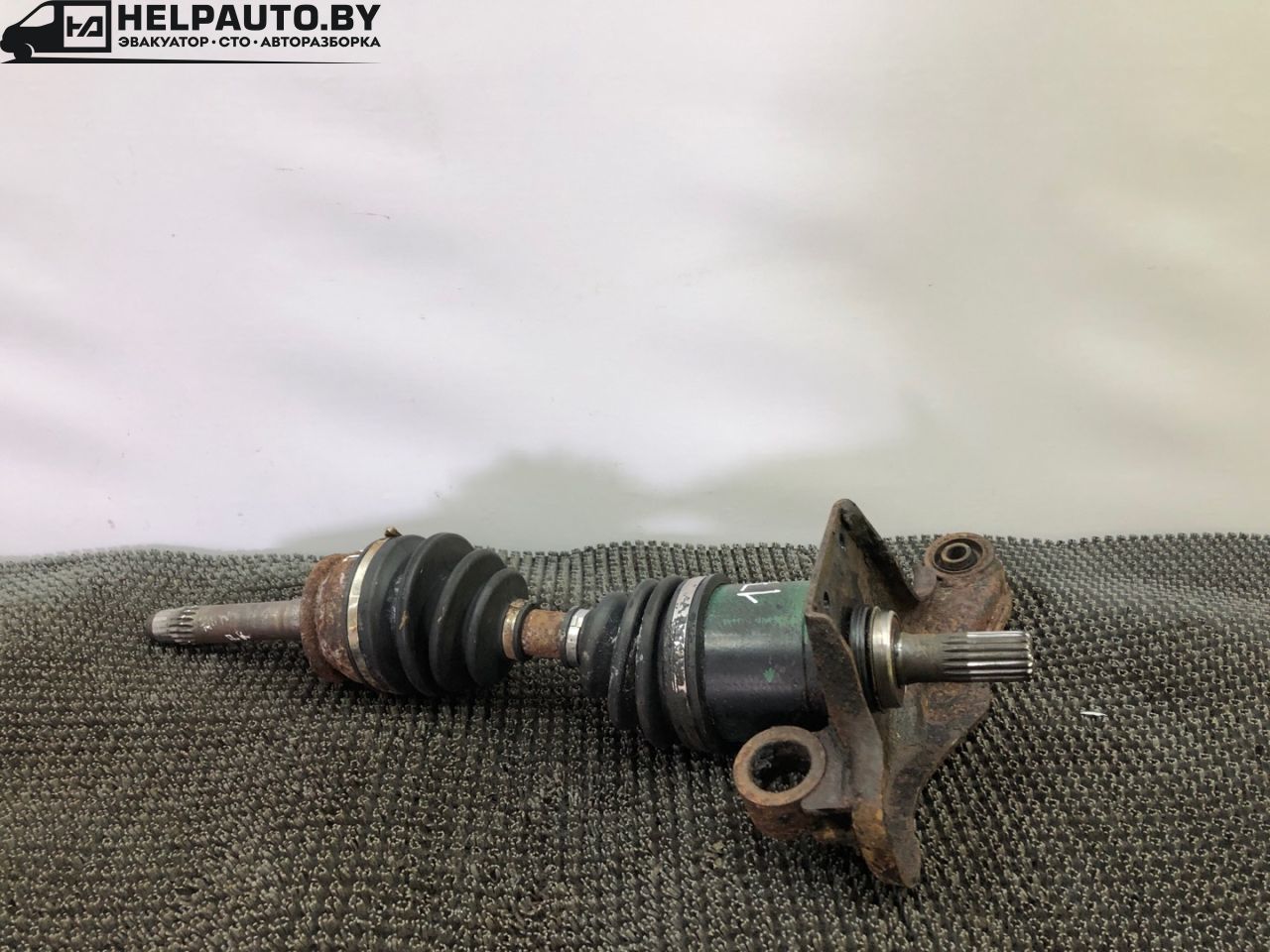 полуось передняя правая (приводной вал, ШРУС) Opel Monterey A 1997, 3.1 л., дизель, МКПП, внедорожник 5 дв. - фото №1
