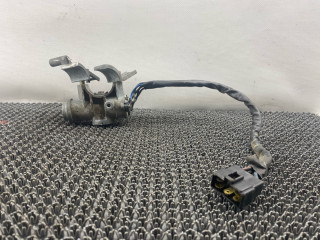 замок зажигания Mitsubishi L300 1 поколение 1985, 2.3 л., 4D55, дизель, 4МКПП, желтый, микроавтобус, задний привод