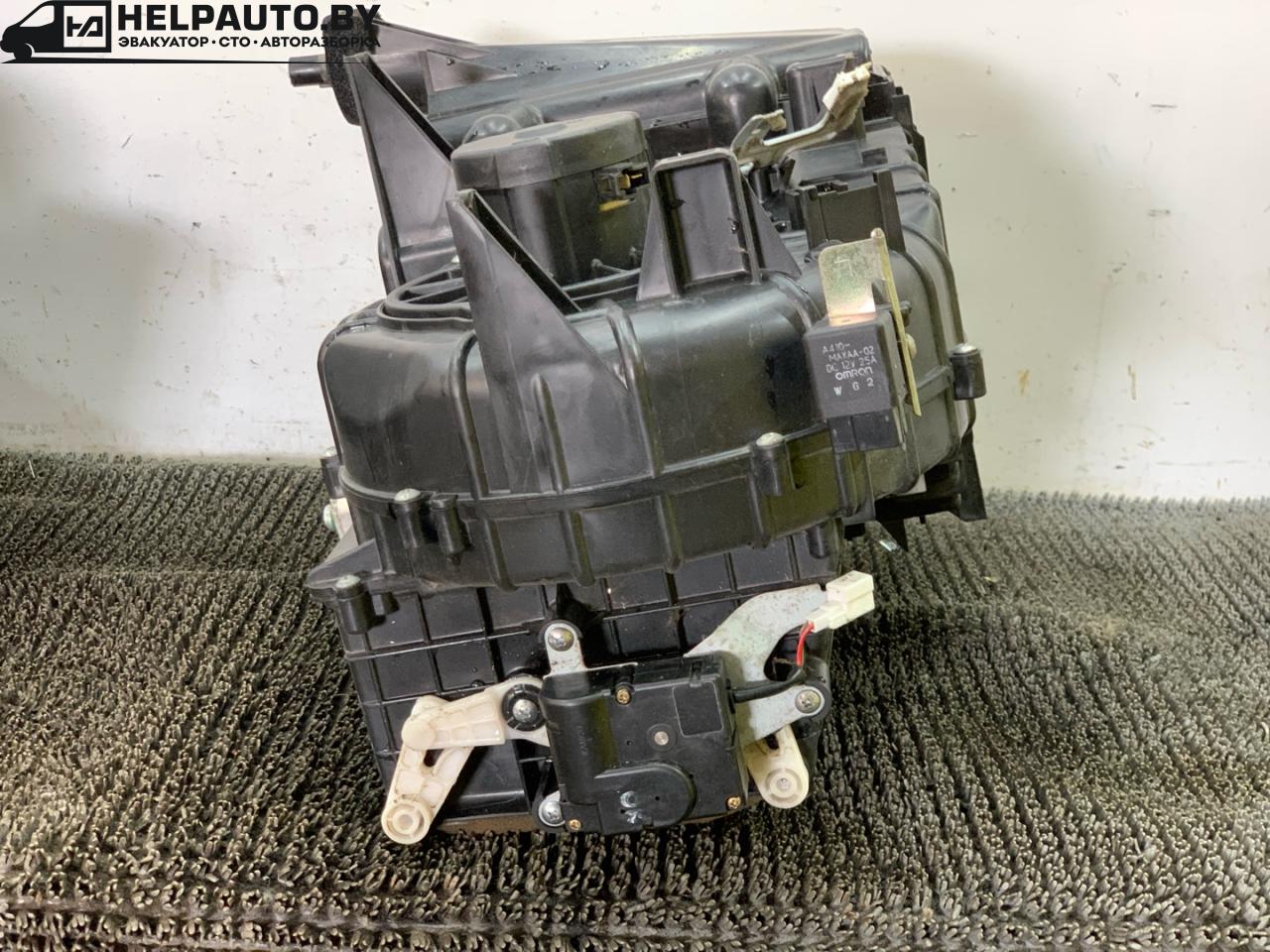 моторчик заслонки печки Hyundai Santa Fe 1 поколение (SM) 2001, 2.4 л., бензин, МКПП, черный, внедорожник 5 дв., передний привод - фото №1