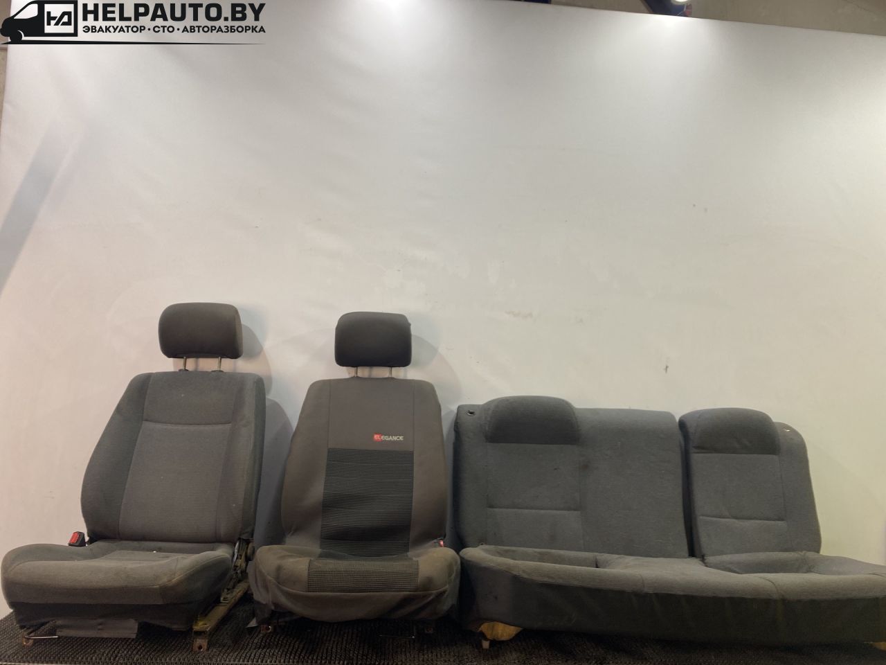 салон (комплект сидений) Suzuki Baleno 1 поколение 1998, 1.3 л., i, G13BB, бензин, МКПП, серебристый, седан, передний привод - фото №1