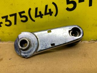 ручка стеклоподъемника задней Audi 100 С3 1986, 1.8 л., бензин, МКПП, белый, универсал, передний привод