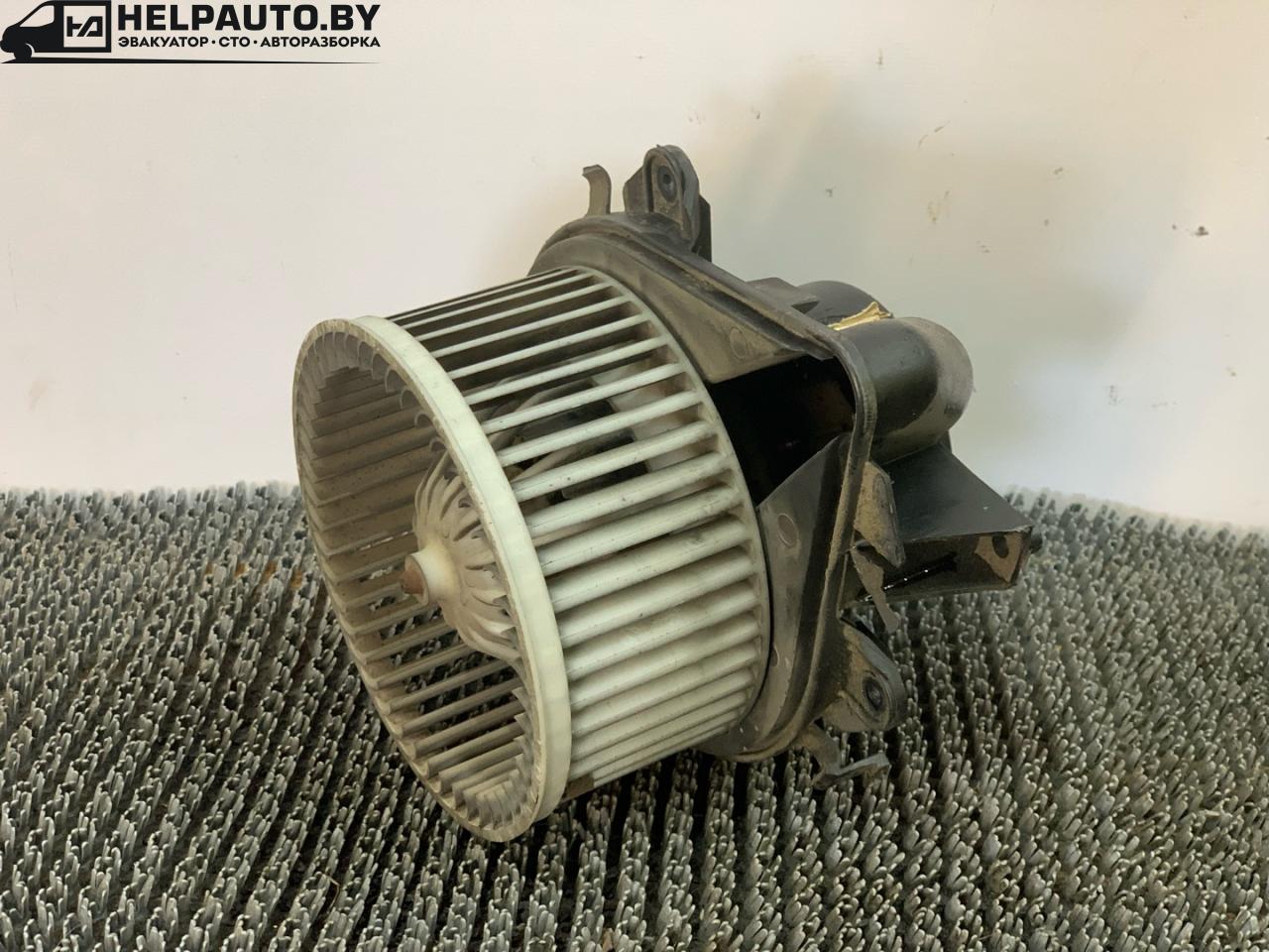 моторчик печки Fiat Punto 2 поколение 2001, 1.2 л., 188 A4.000, бензин, МКПП, синий, хетчбэк 3 дв., передний привод - фото №1