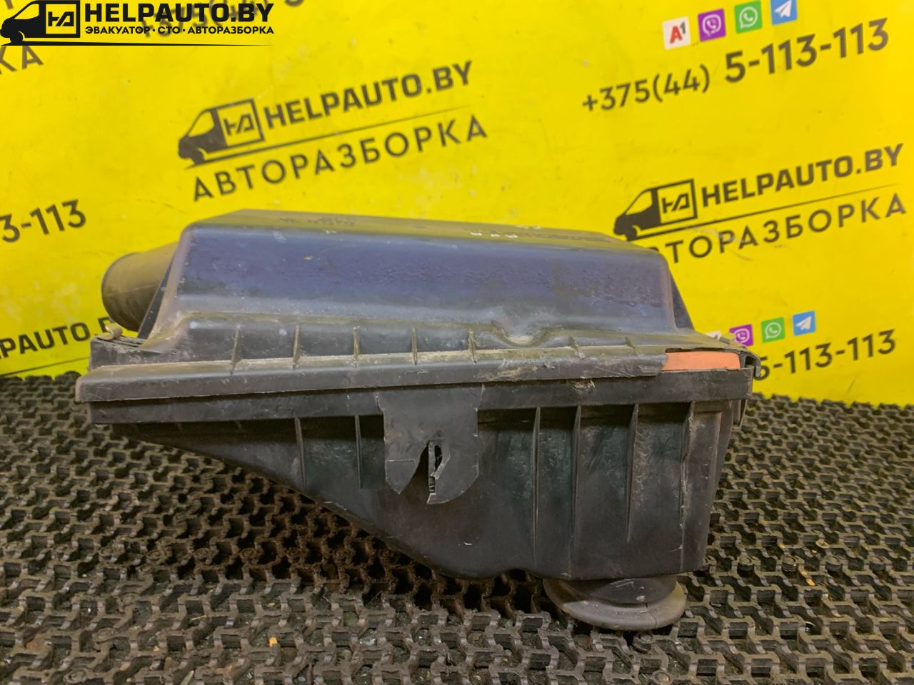 корпус воздушного фильтра Opel Astra F 1994, 1.6 л., X 16 SZ, бензин, АКПП, синий, хетчбэк 5 дв., передний привод - фото №1