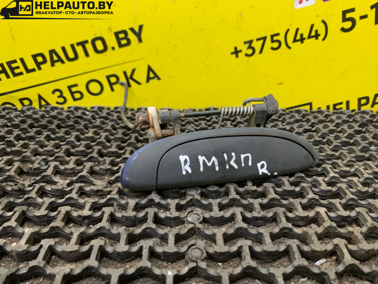 ручка наружная Renault Megane 1 поколение 1996, 1.6 л., K7M 702, бензин, МКПП, синий, купе, передний привод - фото №1