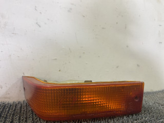 поворотник правый Nissan Bluebird T12/T72 1987, 2.0 л., бензин, МКПП, бордовый, хетчбэк 5 дв., передний привод