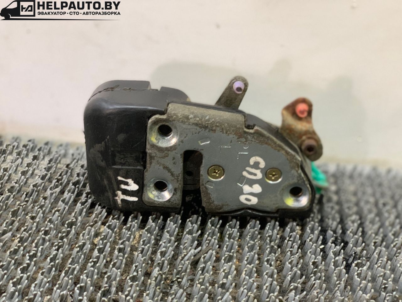 замок двери передней левой Chrysler Neon 1 поколение 1996, 2.0 л., бензин, МКПП, синий, седан, передний привод - фото №1