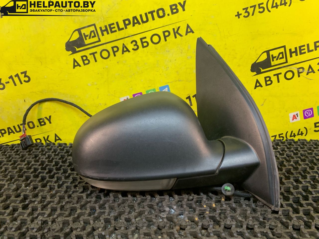зеркало наружное правое Volkswagen Golf 5 поколение 2008, 1.4 л., BUD, бензин, 5МКПП, синий, хетчбэк 5 дв., передний привод - фото №1