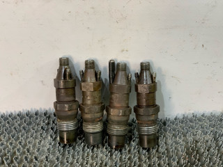 форсунка Audi 80 B3 1988, 1.6 л., дизель, МКПП, седан, 068130201R, KCA
