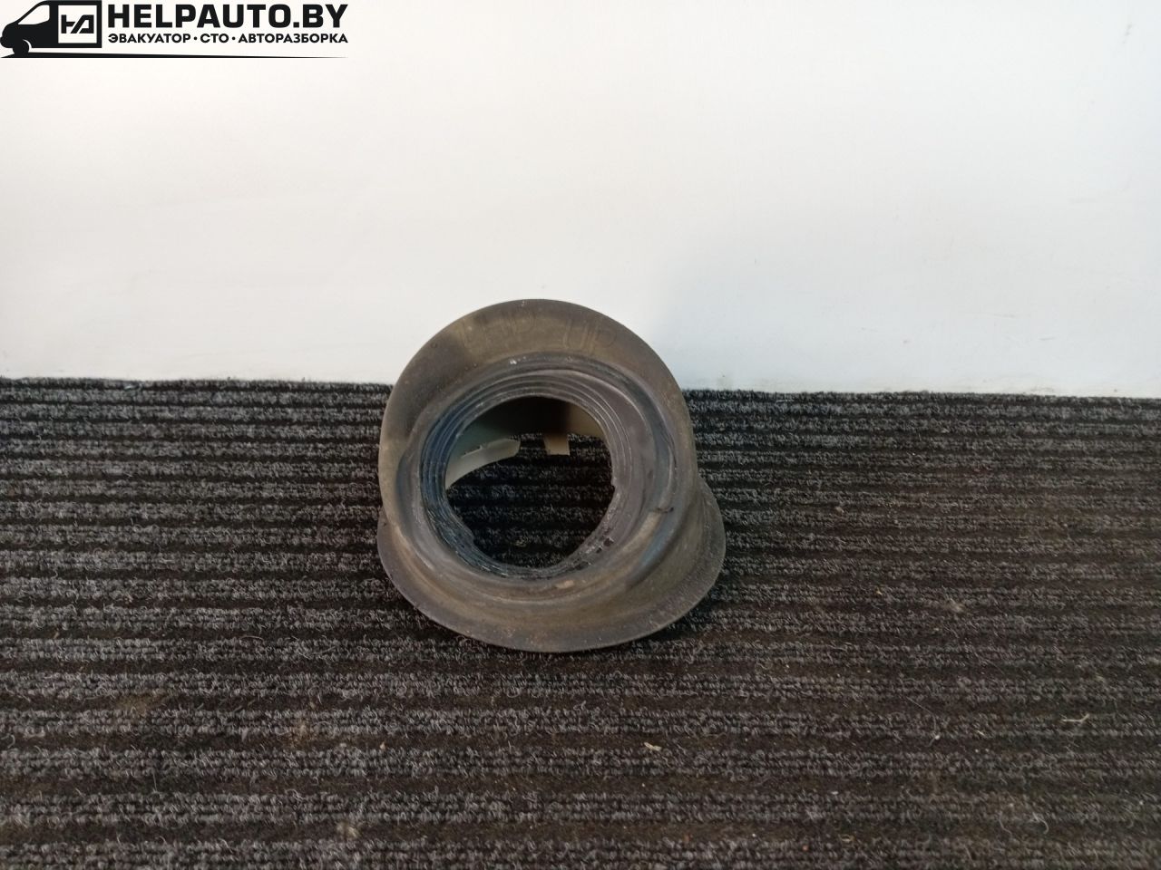 кожух рулевой колонки Dodge Caliber 1 поколение 2008, 1.8 л., бензин, МКПП, красный, хетчбэк 5 дв., передний привод - фото №1