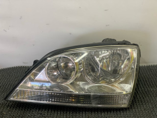 фара левая Kia Sorento 1 поколение 2004, 2.5 л., CRDi, D4CB, дизель, АКПП, серебристый, внедорожник 5 дв., полный подключаемый привод