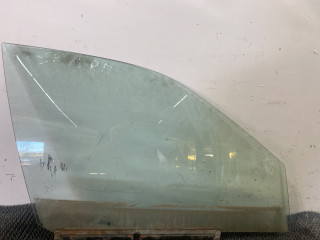 стекло двери передней правой Suzuki Baleno 1 поколение 1998, 1.3 л., i, G13BB, бензин, МКПП, серебристый, седан, передний привод