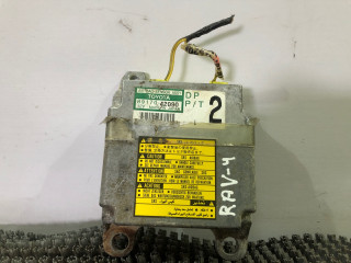 блок AirBag Toyota RAV4 2 поколение (XA20) 2002, 2.0 л., дизель, МКПП, серебристый, седан