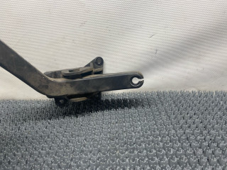 педаль Ford Focus 1 поколение [рестайлинг] 2003, 2.0 л., бензин, МКПП, серебристый, универсал, передний привод