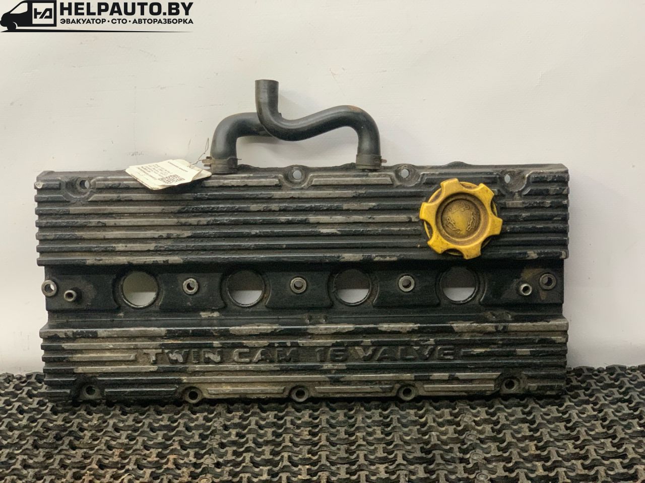 клапанная крышка Rover 400 Series 2 поколение 1996, 1.6 л., 16 K4F, бензин, МКПП, серебристый, седан, передний привод - фото №1
