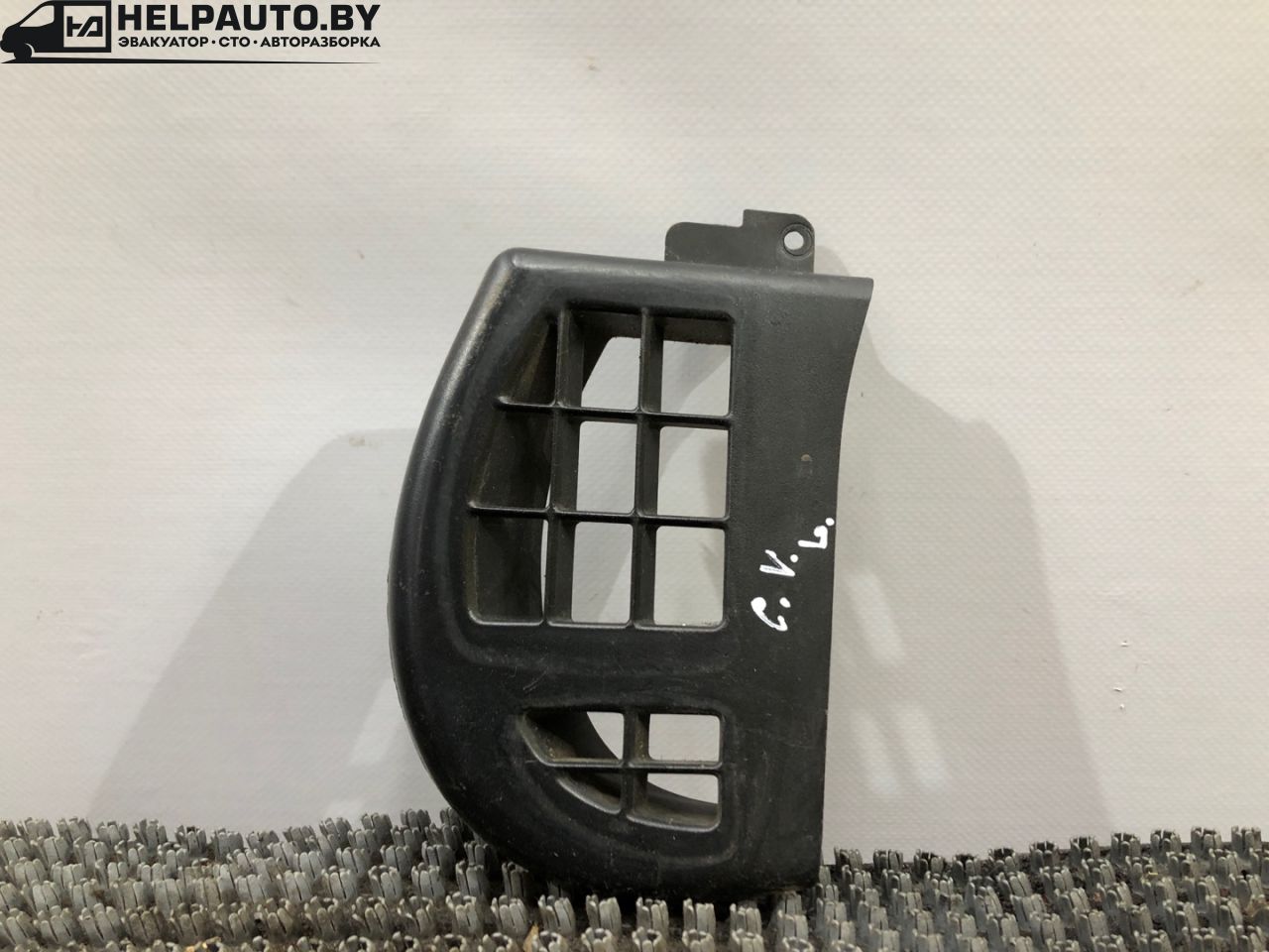 пластик Dodge Caravan 3 поколение RG 1999, 2.4 л., EDZ, бензин, АКПП, темно зеленый, передний привод - фото №1