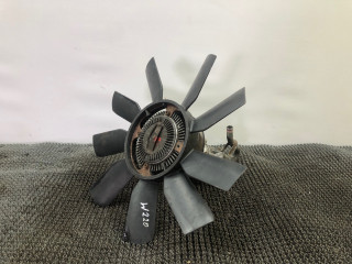 вискомуфта Mercedes-Benz C-Класс W202/S202 1995, 2.2 л., дизель, МКПП, черный, седан, задний привод