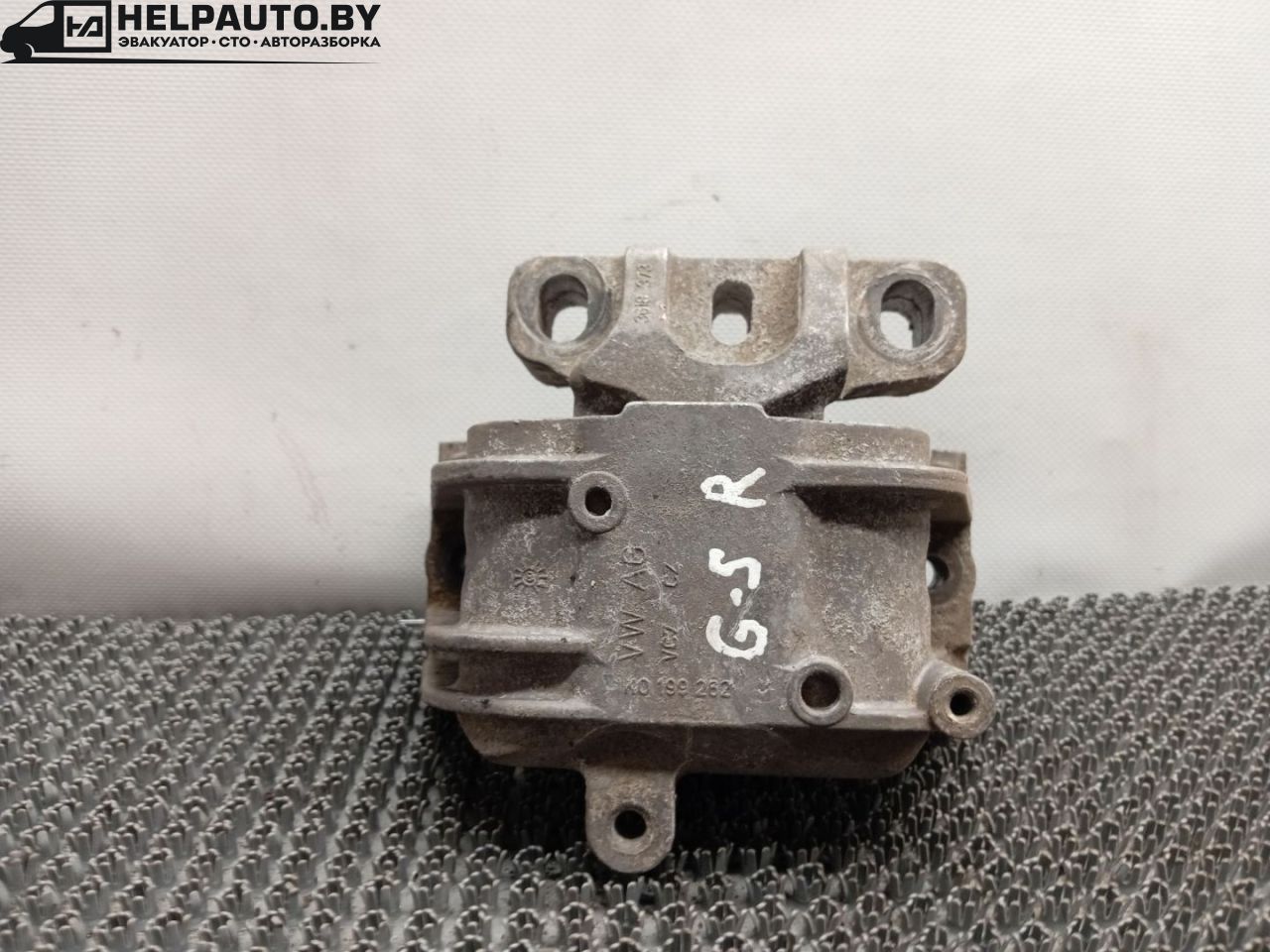 подушка крепления двигателя Volkswagen Golf 5 поколение 2008, 1.4 л., BUD, бензин, 5МКПП, синий, хетчбэк 5 дв., передний привод - фото №1
