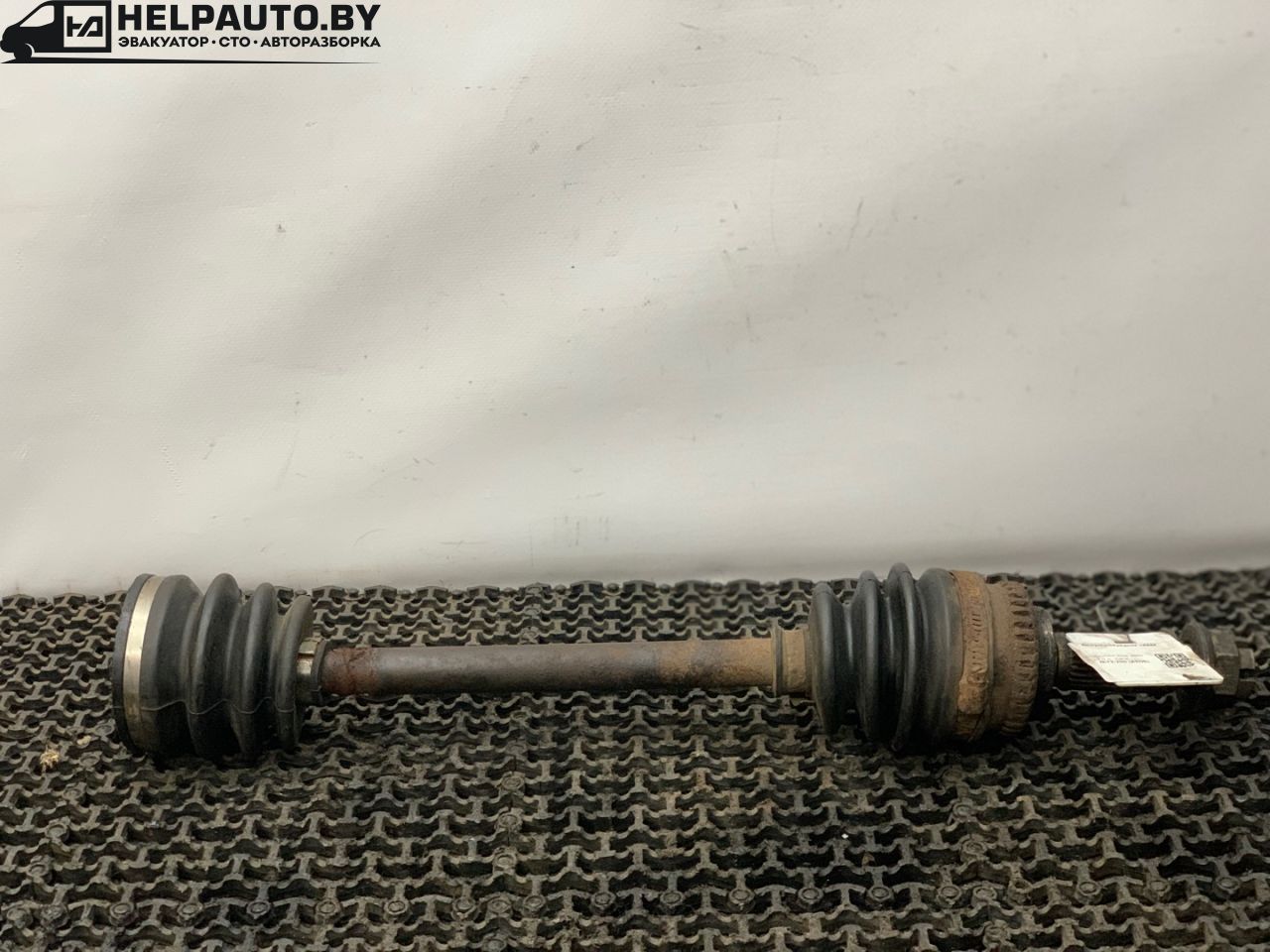 полуось передняя левая (приводной вал, ШРУС) Hyundai Atos 1 поколение 2000, 1.0 л., G4HC, бензин, МКПП, черный, хетчбэк 5 дв. - фото №1