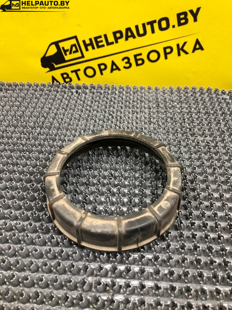 гайка топливного насоса Renault Safrane 1 поколение 1994, 2.2 л., J7T 760, бензин, 5МКПП, черный, хетчбэк 5 дв., передний привод - фото №1
