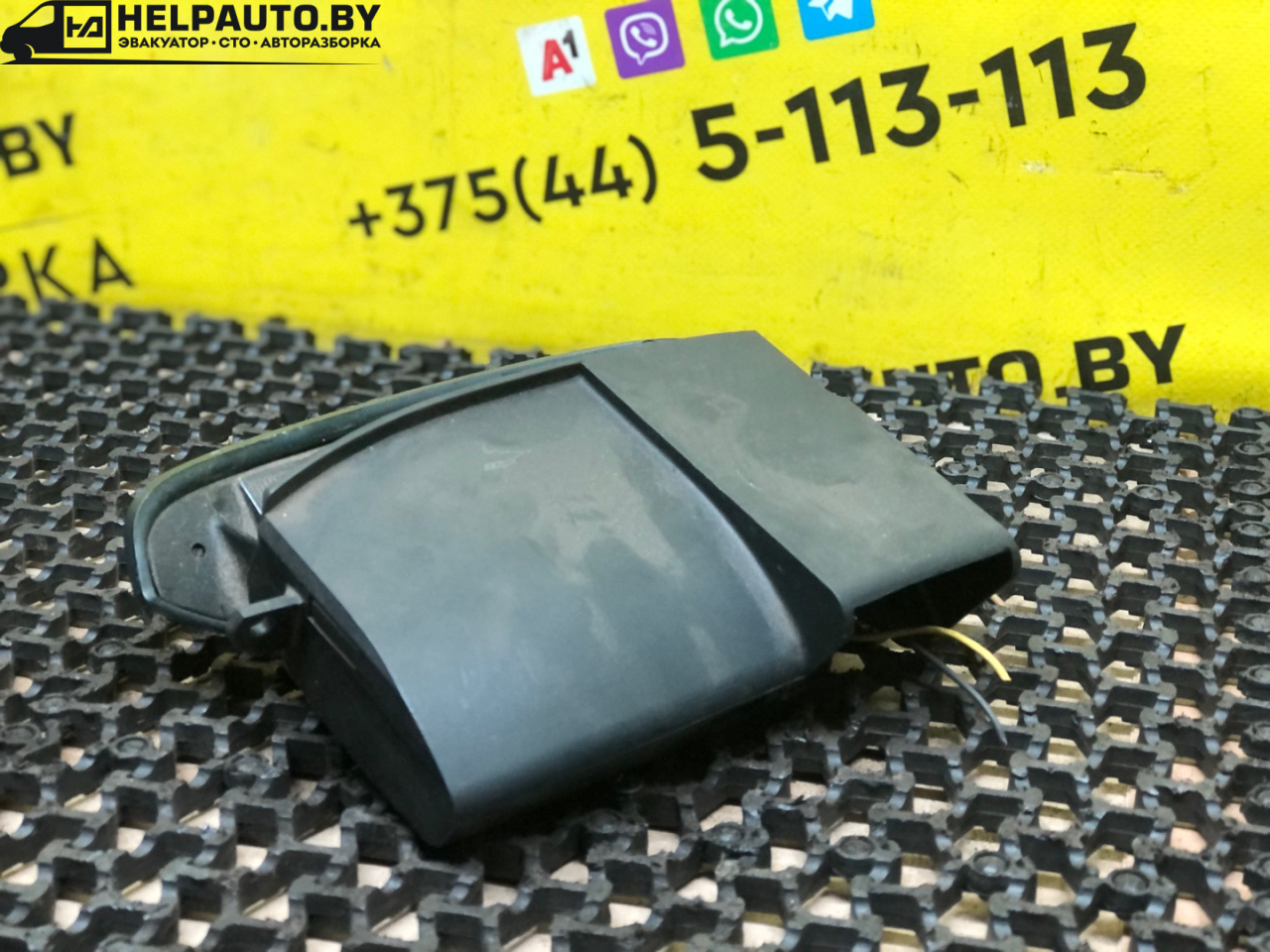 пепельница Renault Megane 1 поколение 1996, 1.6 л., K7M 702, бензин, МКПП, синий, купе, передний привод - фото №1
