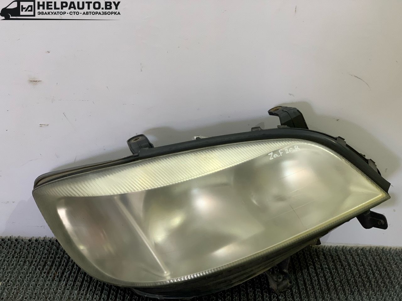фара правая Opel Zafira 1 поколение (A) 1999, 2.0 л., бензин, МКПП, серый, передний привод - фото №1