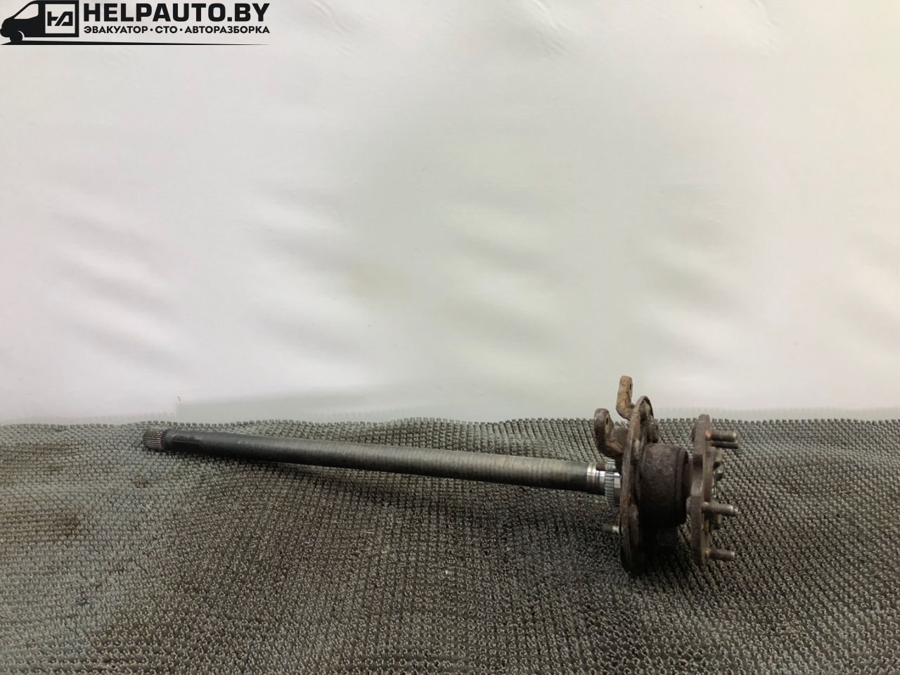 ступица задняя правая Kia Sorento 1 поколение 2005, 2.4 л., G4JS, бензин, МКПП, красный, внедорожник 5 дв., полный подключаемый привод - фото №1