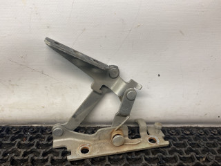 петля капота левая Opel Sintra 1 поколение 1999, 2.2 л., X 22 XE, бензин, МКПП, серебристый, минивэн, передний привод