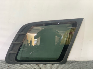 стекло кузовное боковое правое Hyundai Santa Fe 1 поколение (SM) 2003, 2.4 л., бензин, МКПП, серебристый, внедорожник 5 дв., передний привод