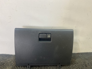 бардачок Suzuki Baleno 1 поколение 1998, 1.3 л., i, G13BB, бензин, МКПП, серебристый, седан, передний привод