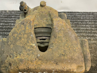 суппорт передний правый Opel Zafira 1 поколение (A) 2002, 2.2 л., дизель, МКПП, синий, минивэн, передний привод