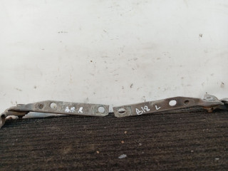 петля капота левая Audi 80 B3 89/B3 1991, 1.8 л., бензин, МКПП, серебристый, седан, передний привод