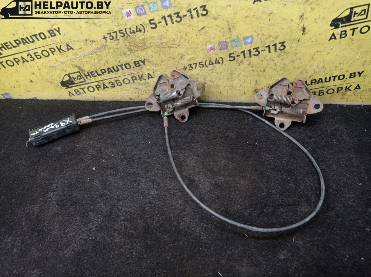 замок капота Mazda Xedos 9 1 поколение 1996, 2.5 л., бензин, МКПП, темно синий, седан, передний привод - фото №1