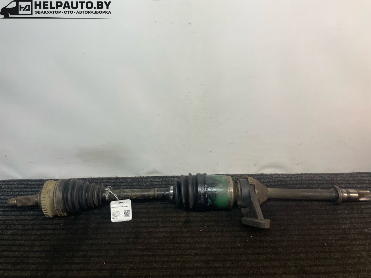 полуось передняя правая (приводной вал, ШРУС) Mazda Xedos 9 1 поколение 1996, 2.5 л., бензин, МКПП, темно синий, седан, передний привод - фото №1