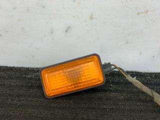 повторитель поворота на крыле Volkswagen Vento 1 поколение 1991, 1.8 л., бензин, МКПП, серый, седан, передний привод