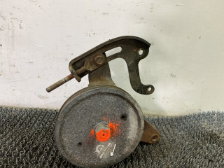 насос гидроусилителя руля Nissan Bluebird T12/T72 1987, 2.0 л., бензин, МКПП, бордовый, хетчбэк 5 дв., передний привод